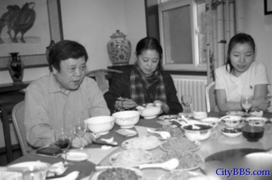 实拍赵忠祥5亿豪宅内外景 