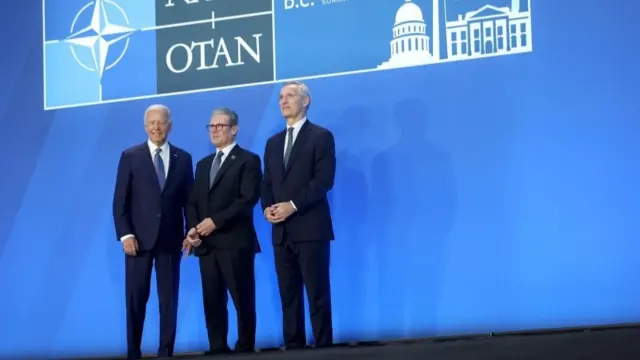 斯塔默亮相国际舞台
