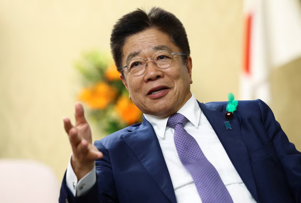 日本财务大臣加藤胜信